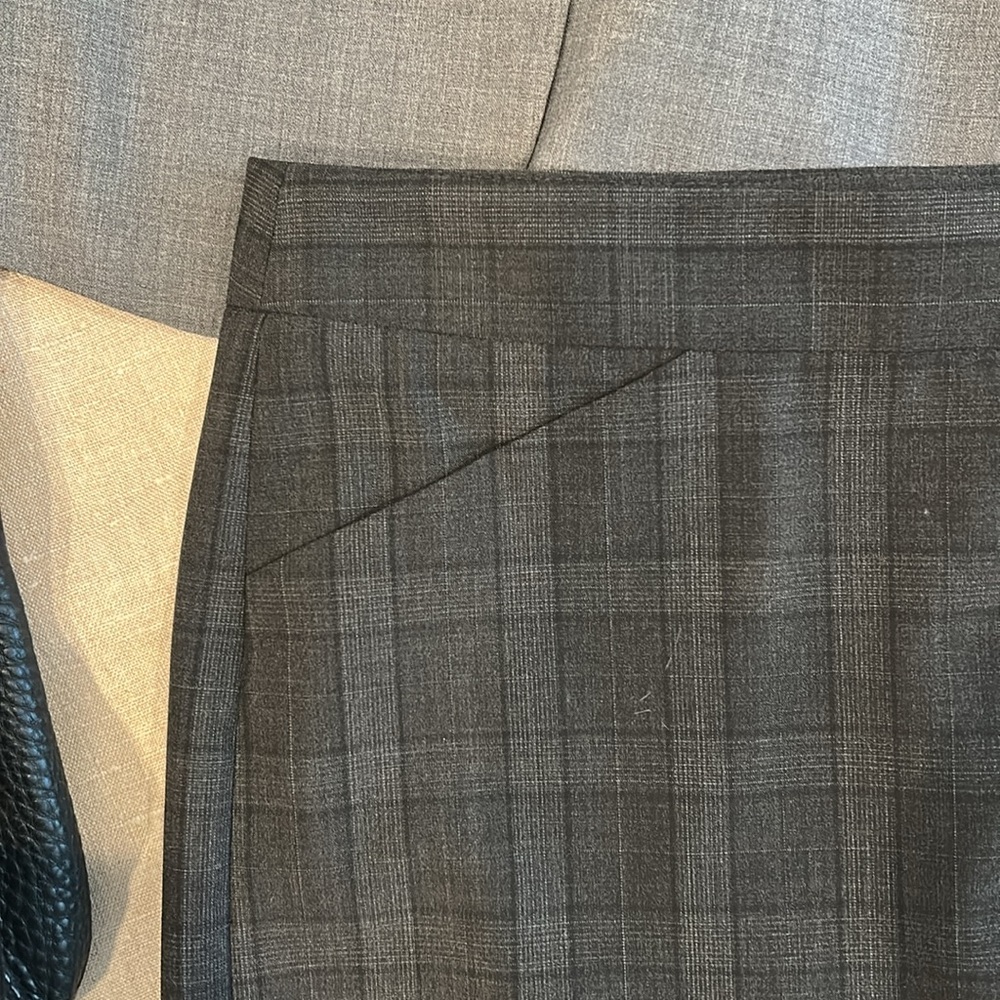 Theory Skirt Like New - Picture 3 of 9